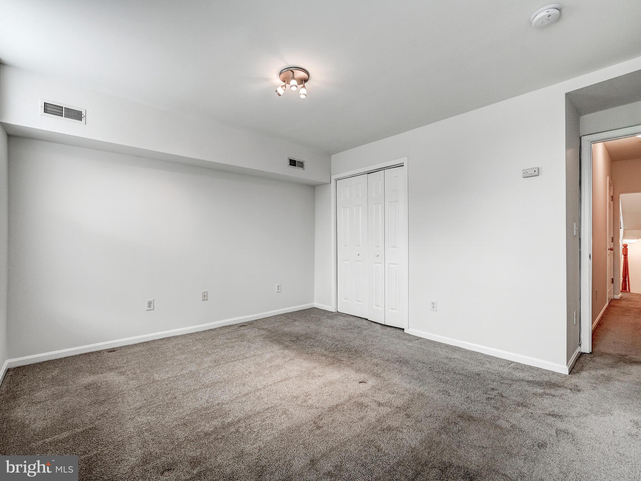 6 Chester St S