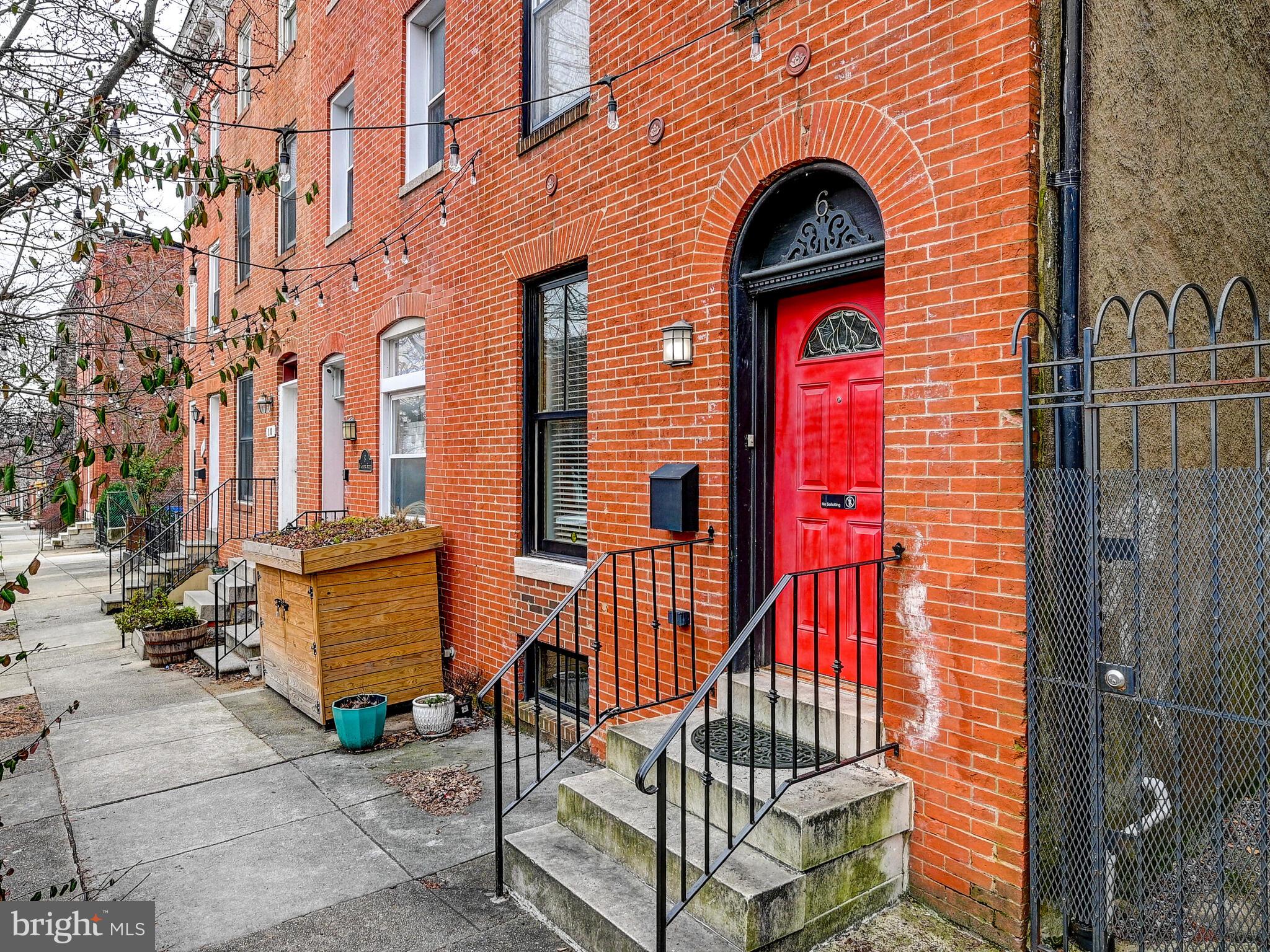 6 Chester St S