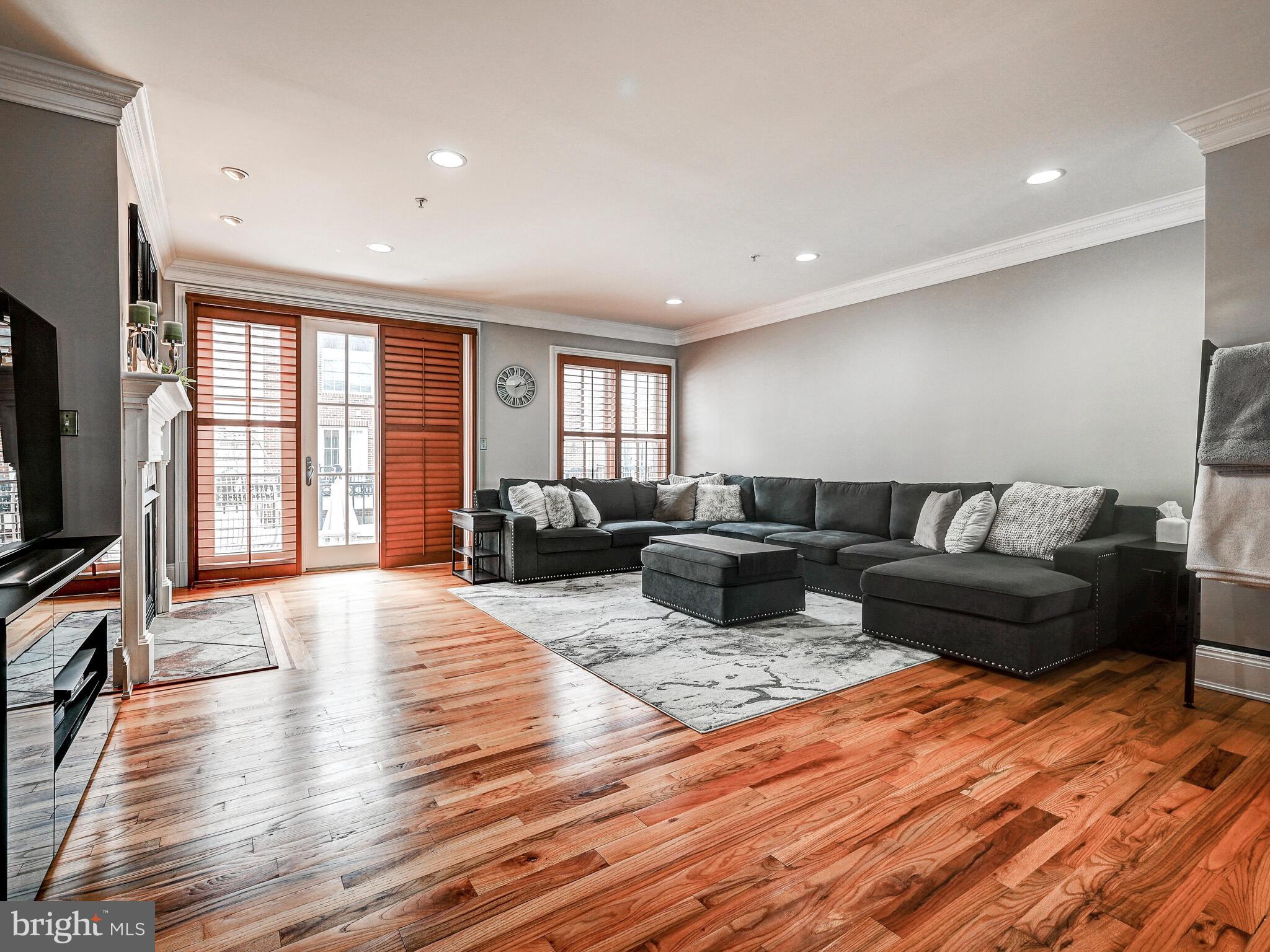 1207 Dockside Cir