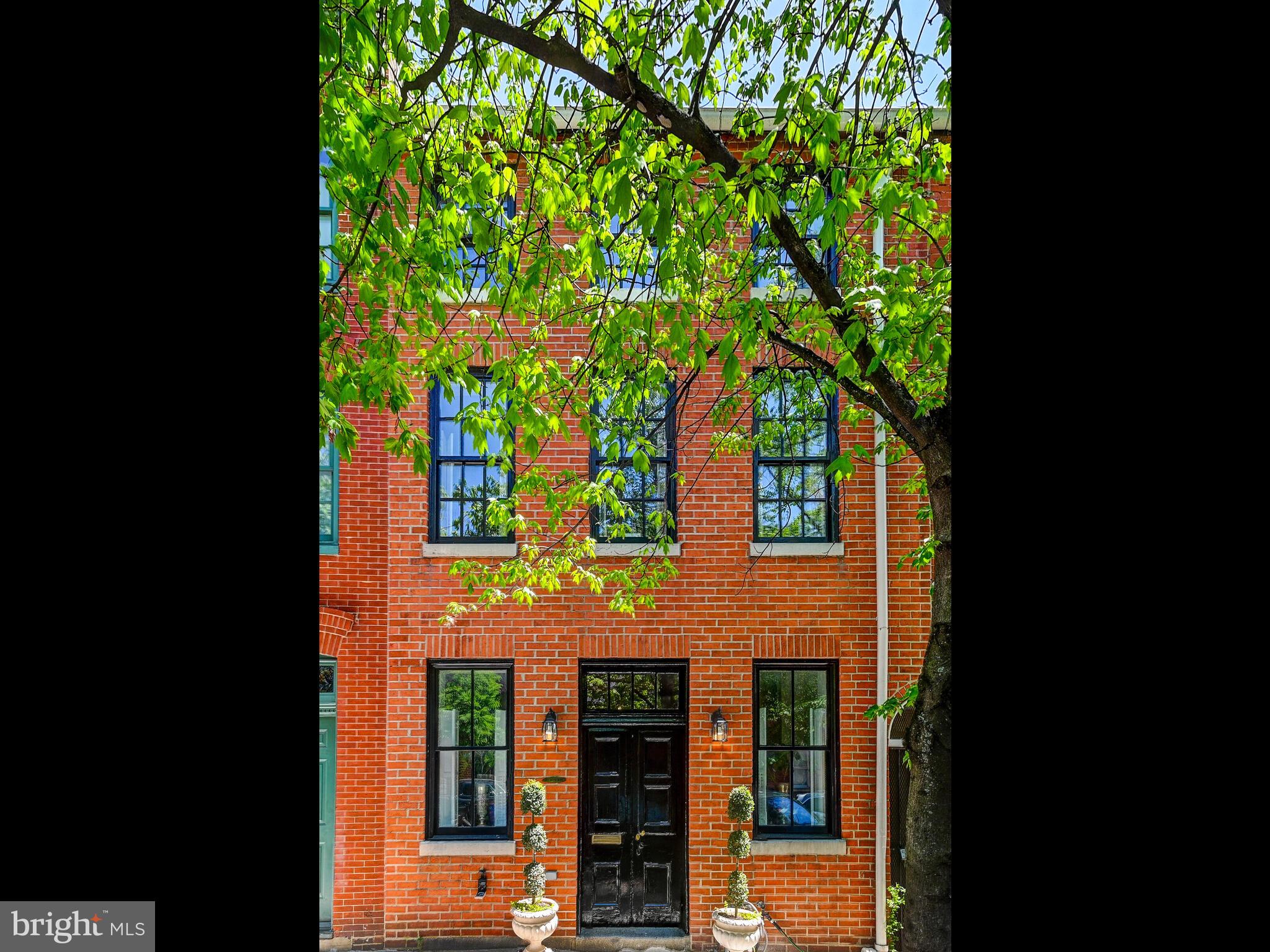 835 S Bond St