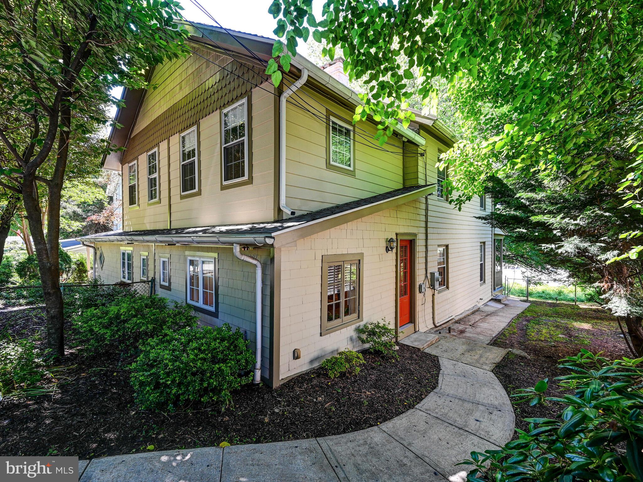 1337 Clipper Heights Ave