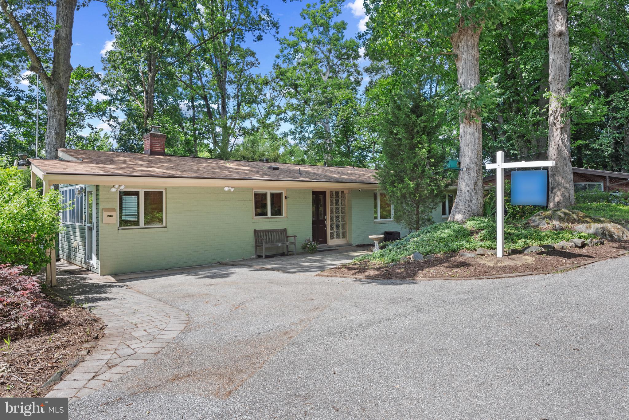 5822 Greenspring Ave