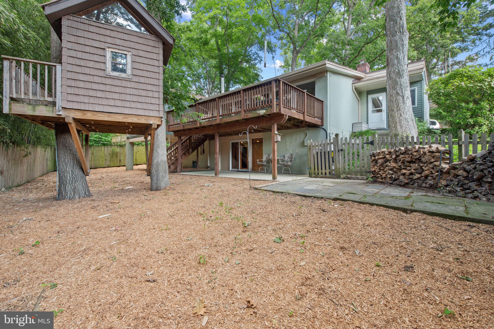 5822 Greenspring Ave
