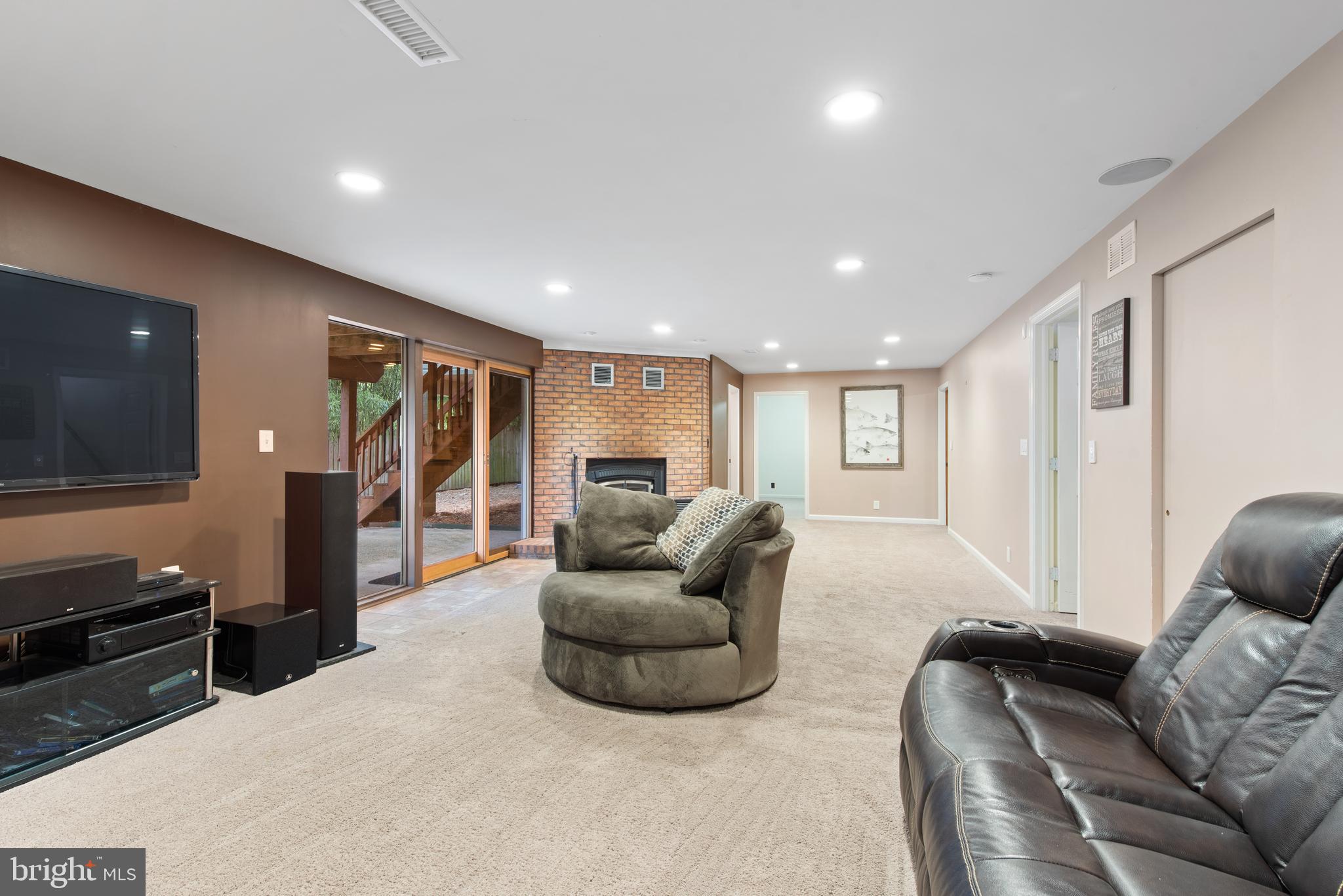 5822 Greenspring Ave