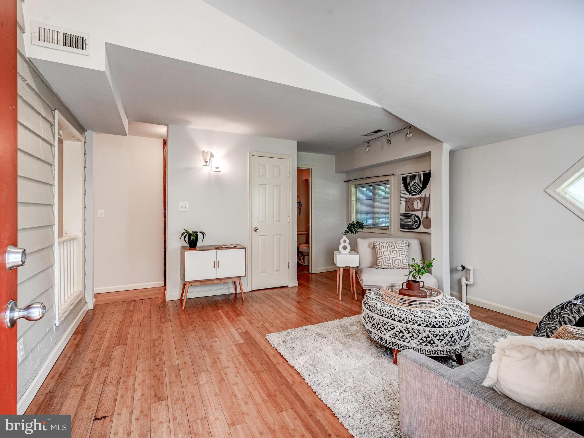 1335 Clipper Heights Ave