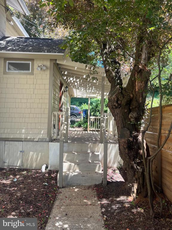 1335 Clipper Heights Ave