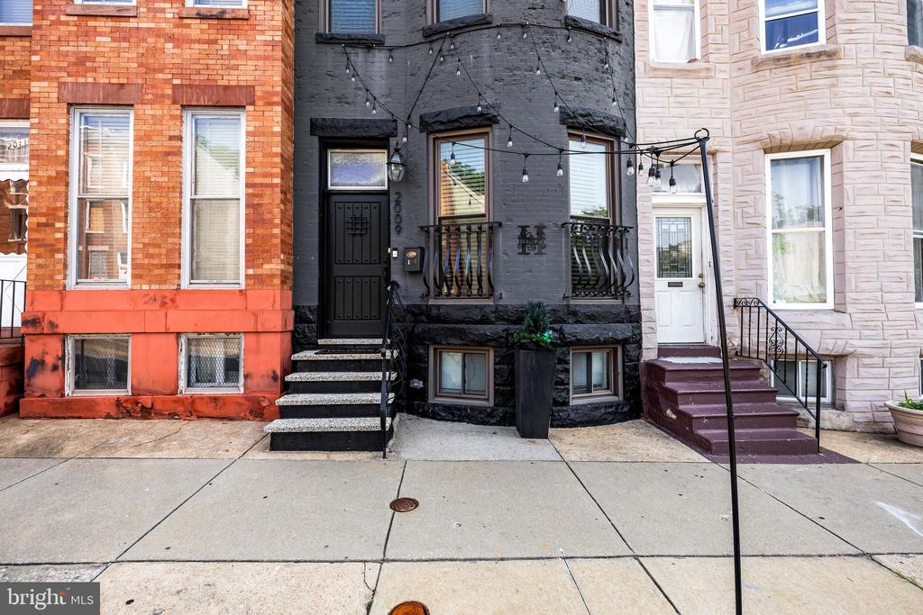 2009 Homewood Ave