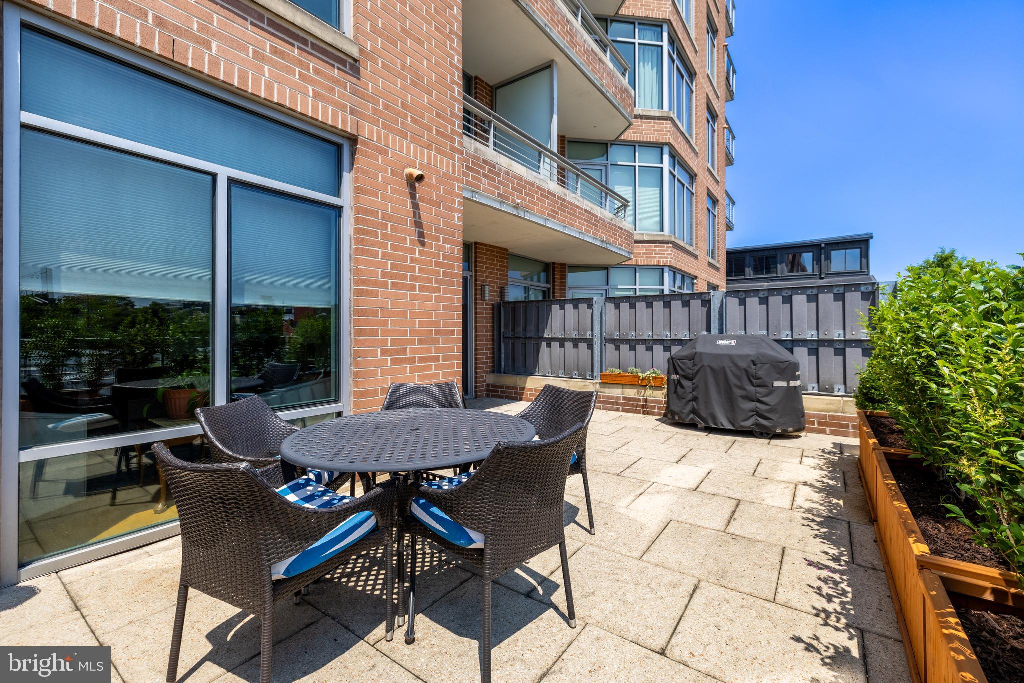 1400 LANCASTER ST #307
