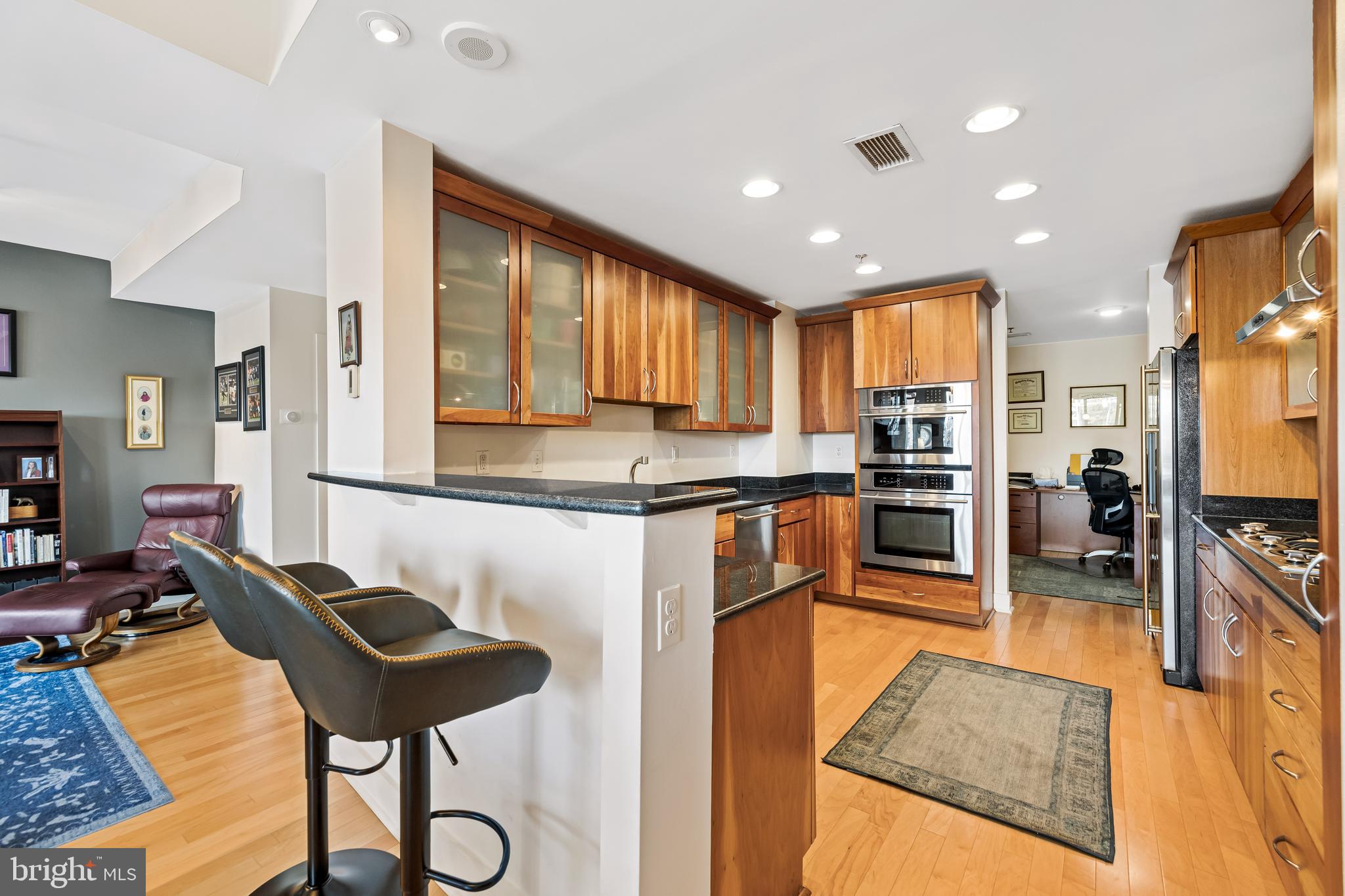 1400 LANCASTER ST #307