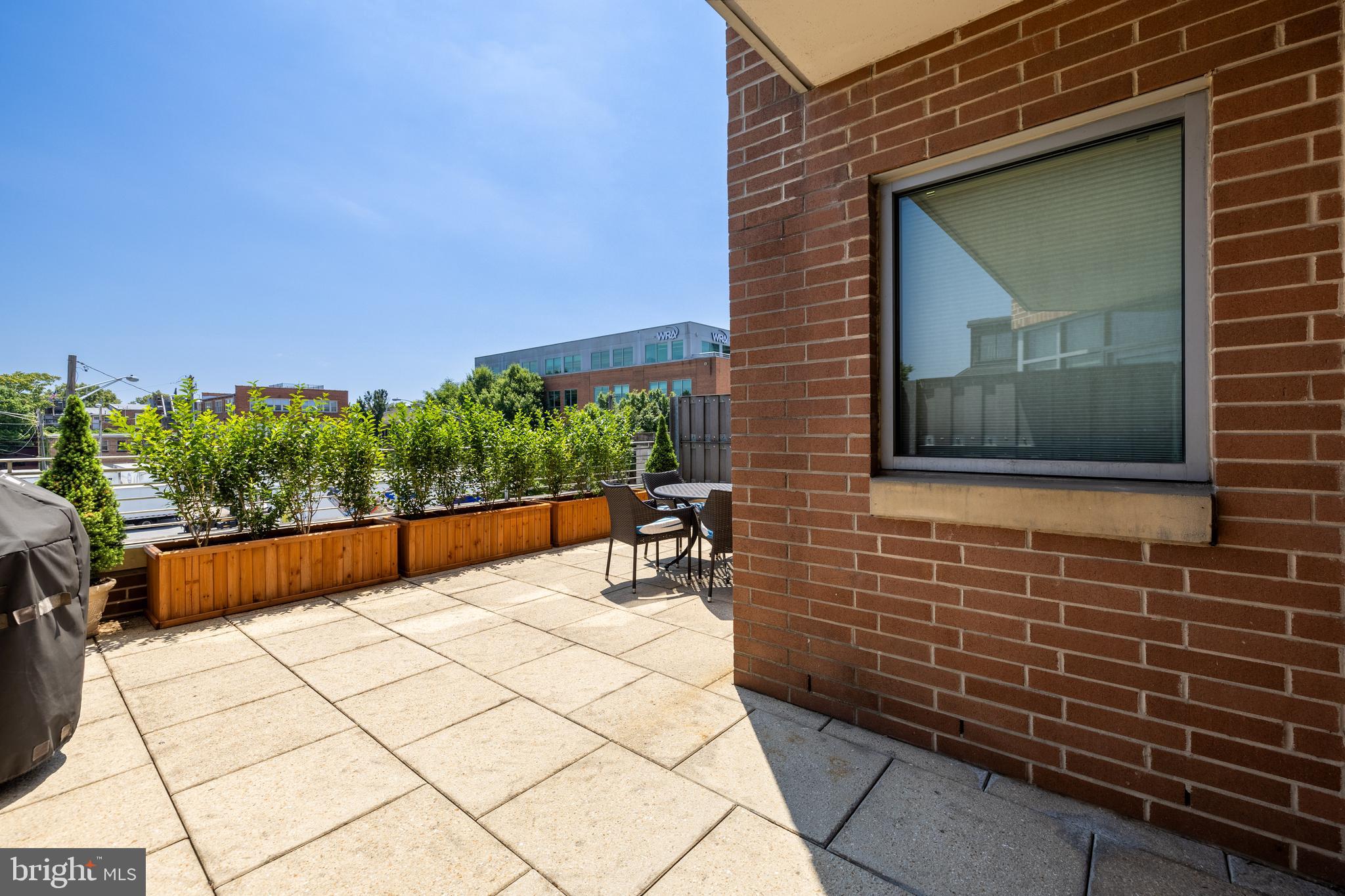 1400 LANCASTER ST #307