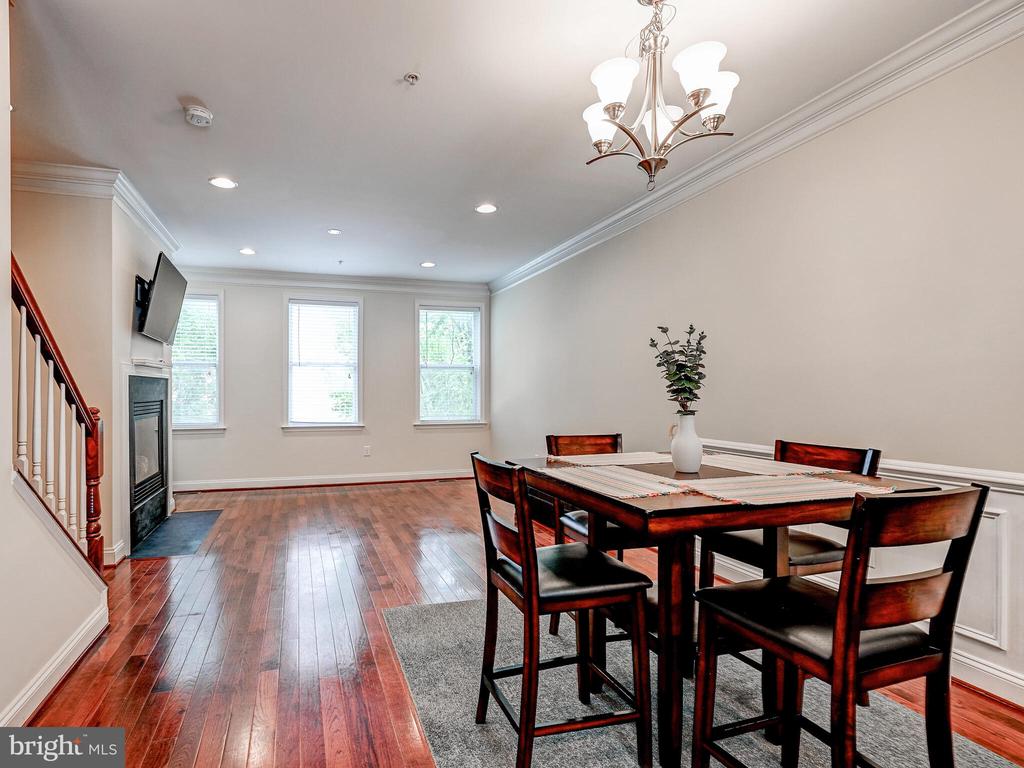 131 N Chester St