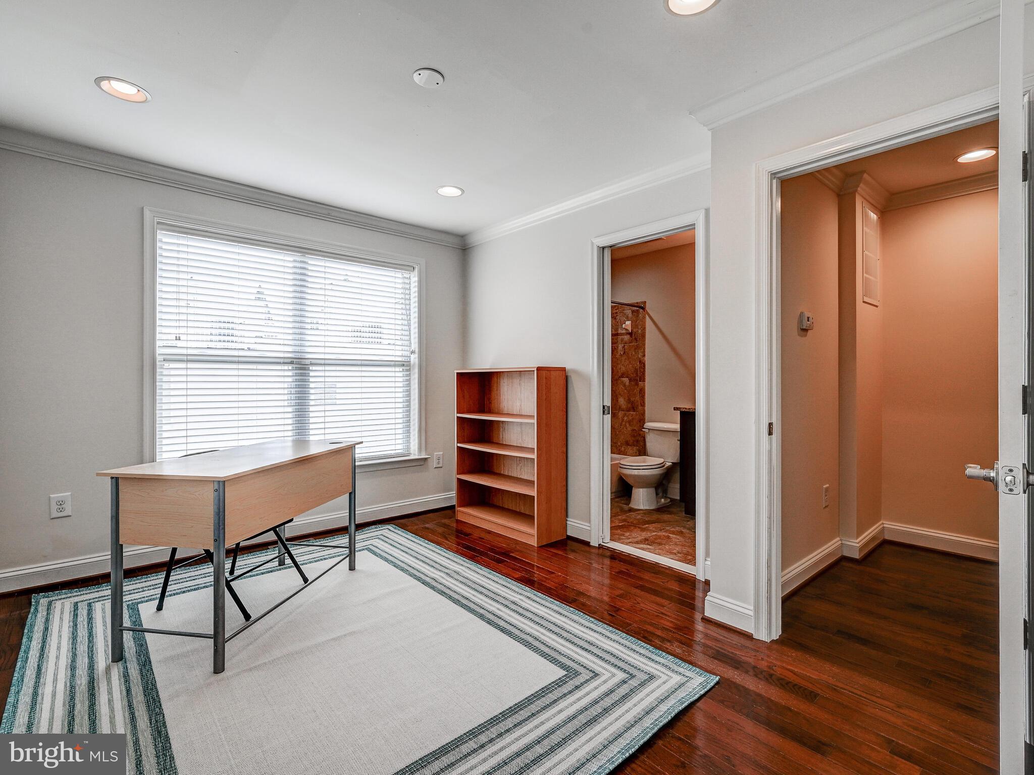 131 N Chester St
