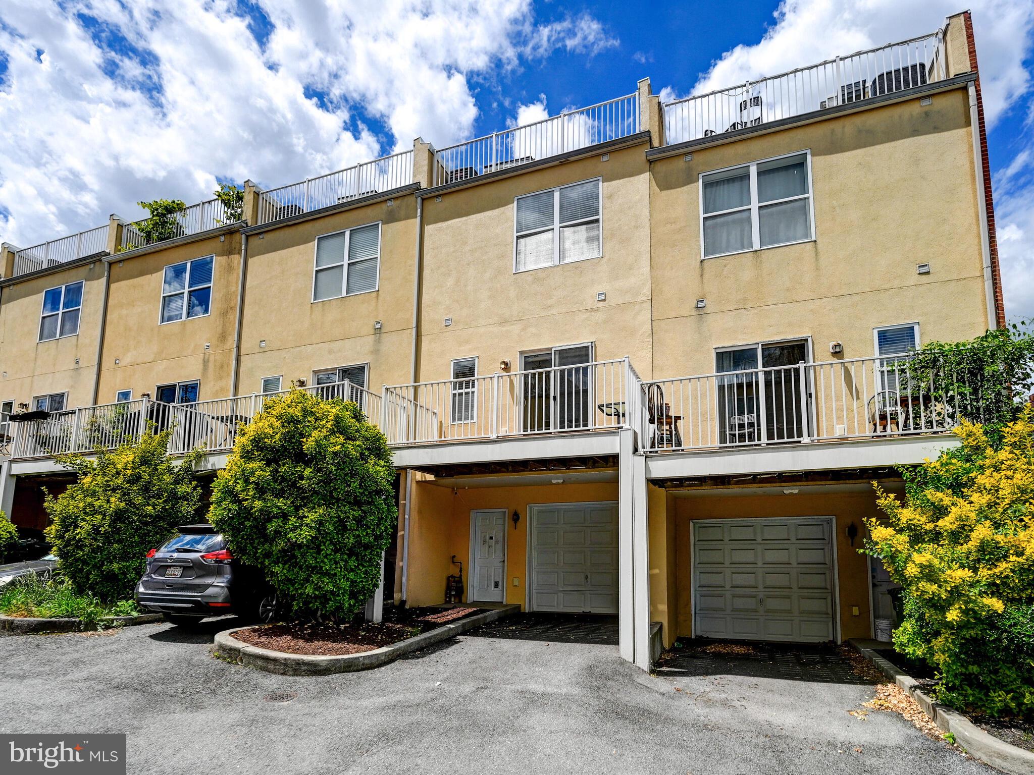131 N Chester St