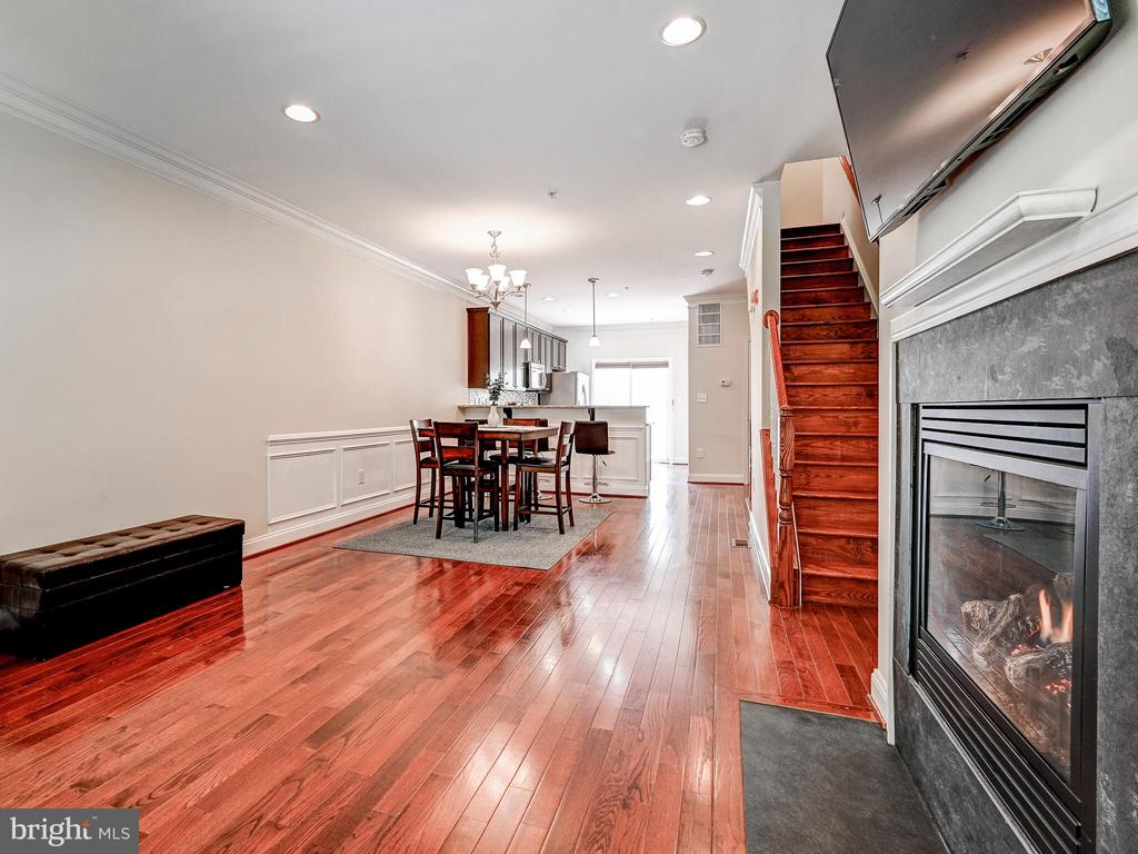 131 N Chester St