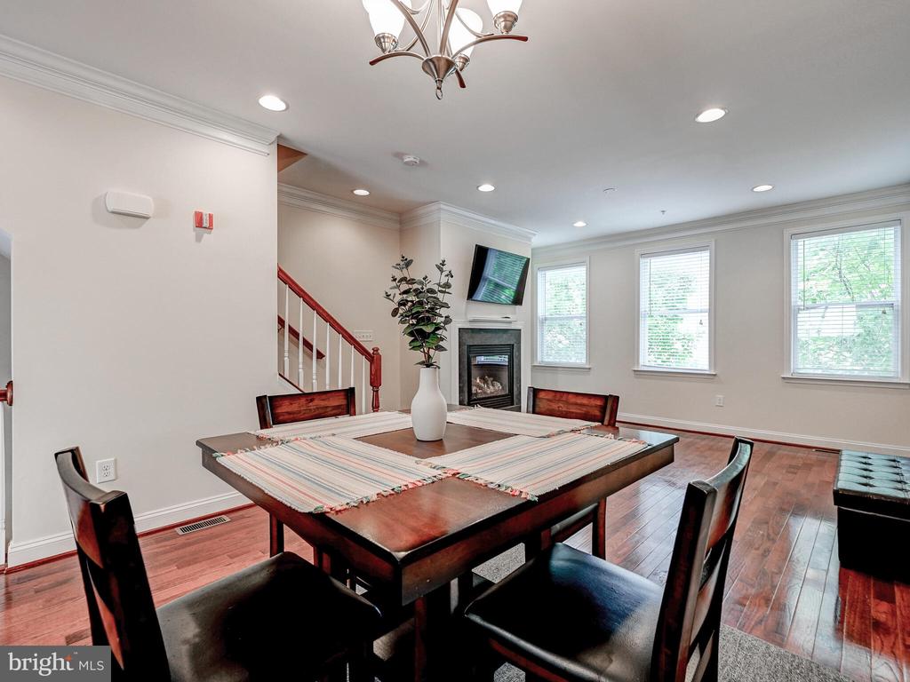 131 N Chester St