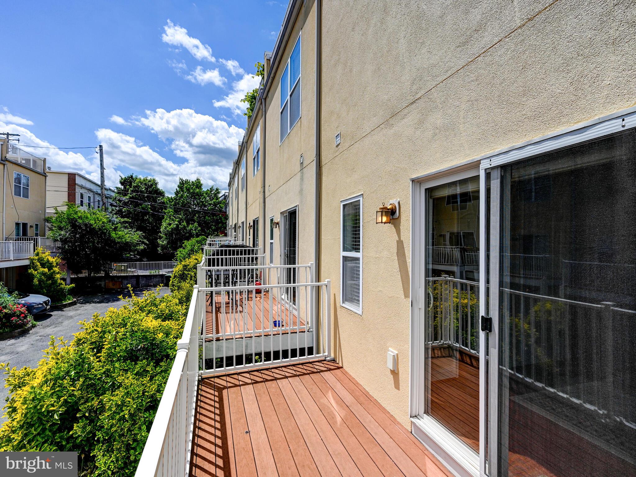 131 N Chester St