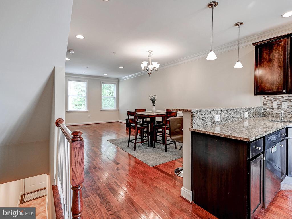 131 N Chester St