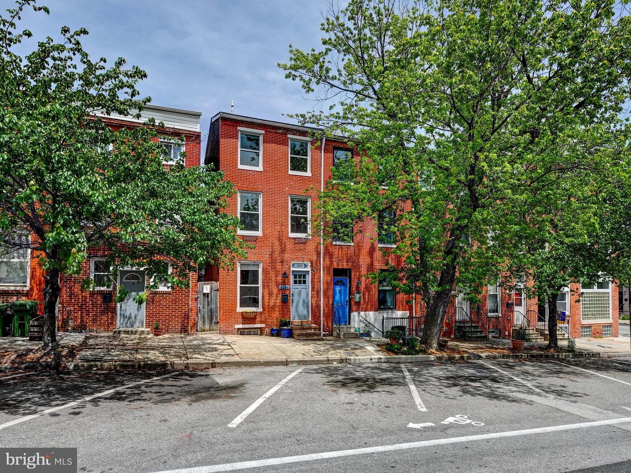 2234 E Fairmount Ave