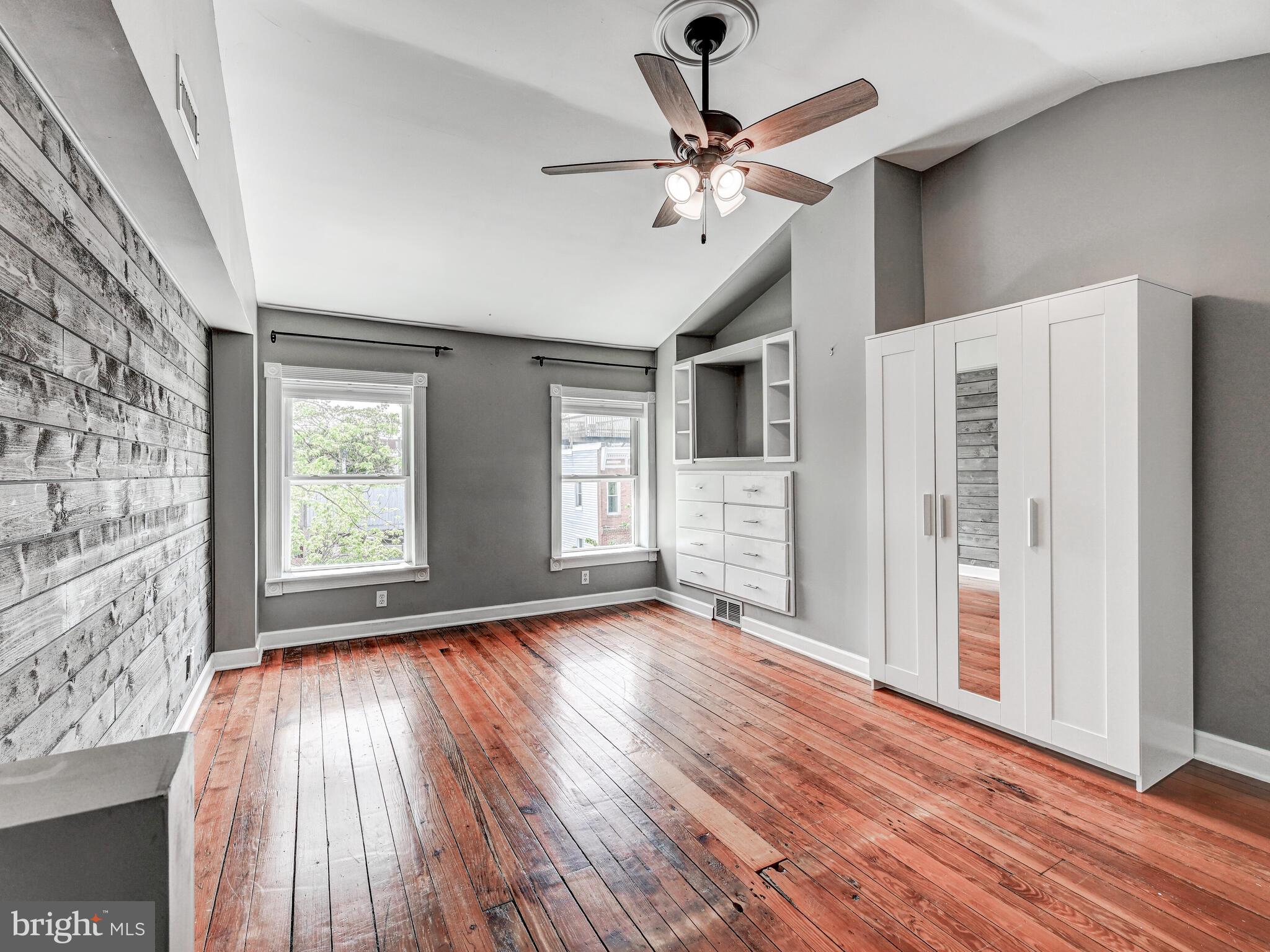 2234 E Fairmount Ave