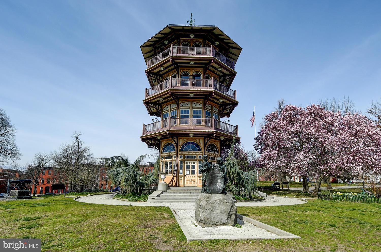 2234 E Fairmount Ave