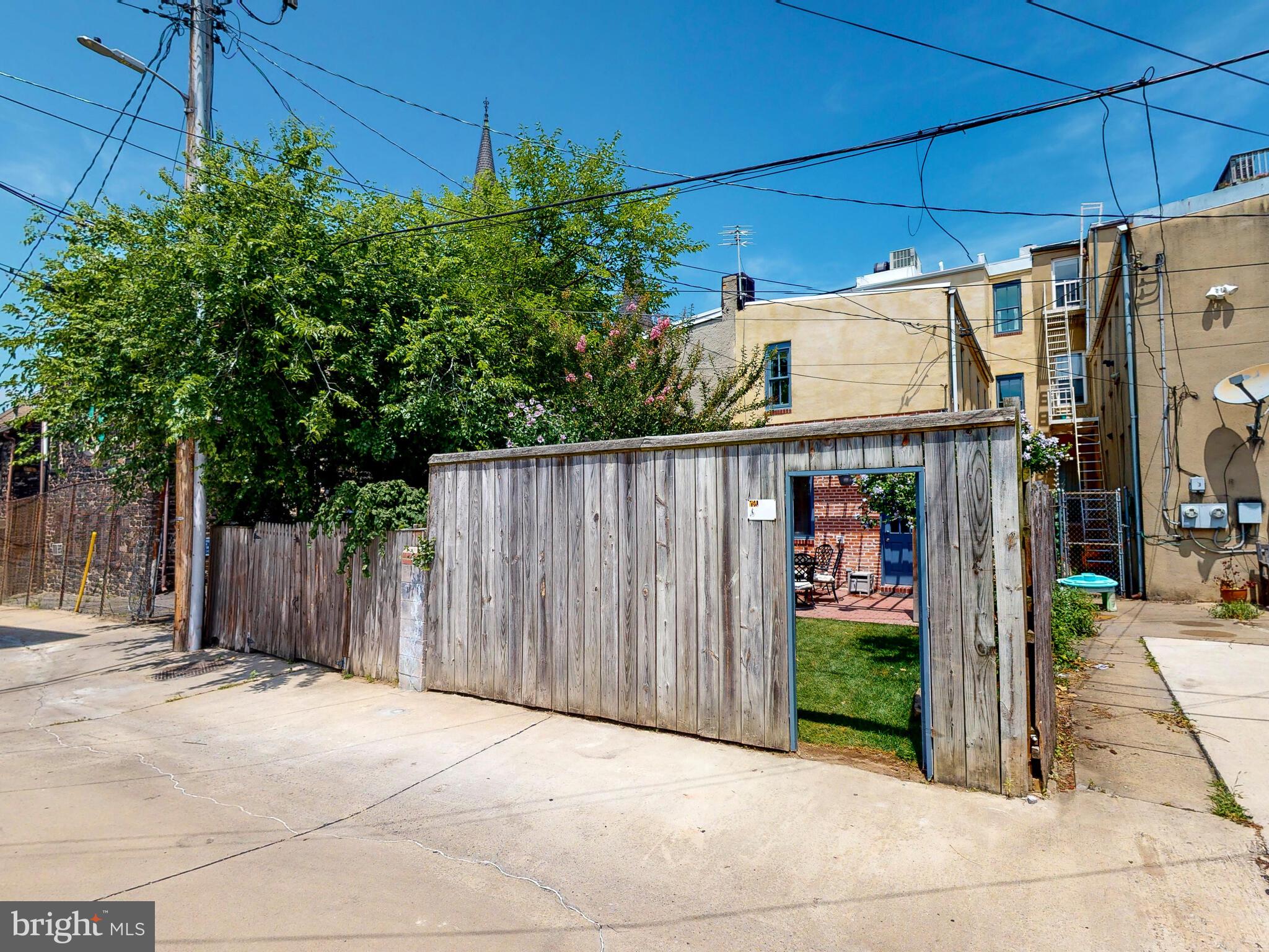 2015 E Baltimore St