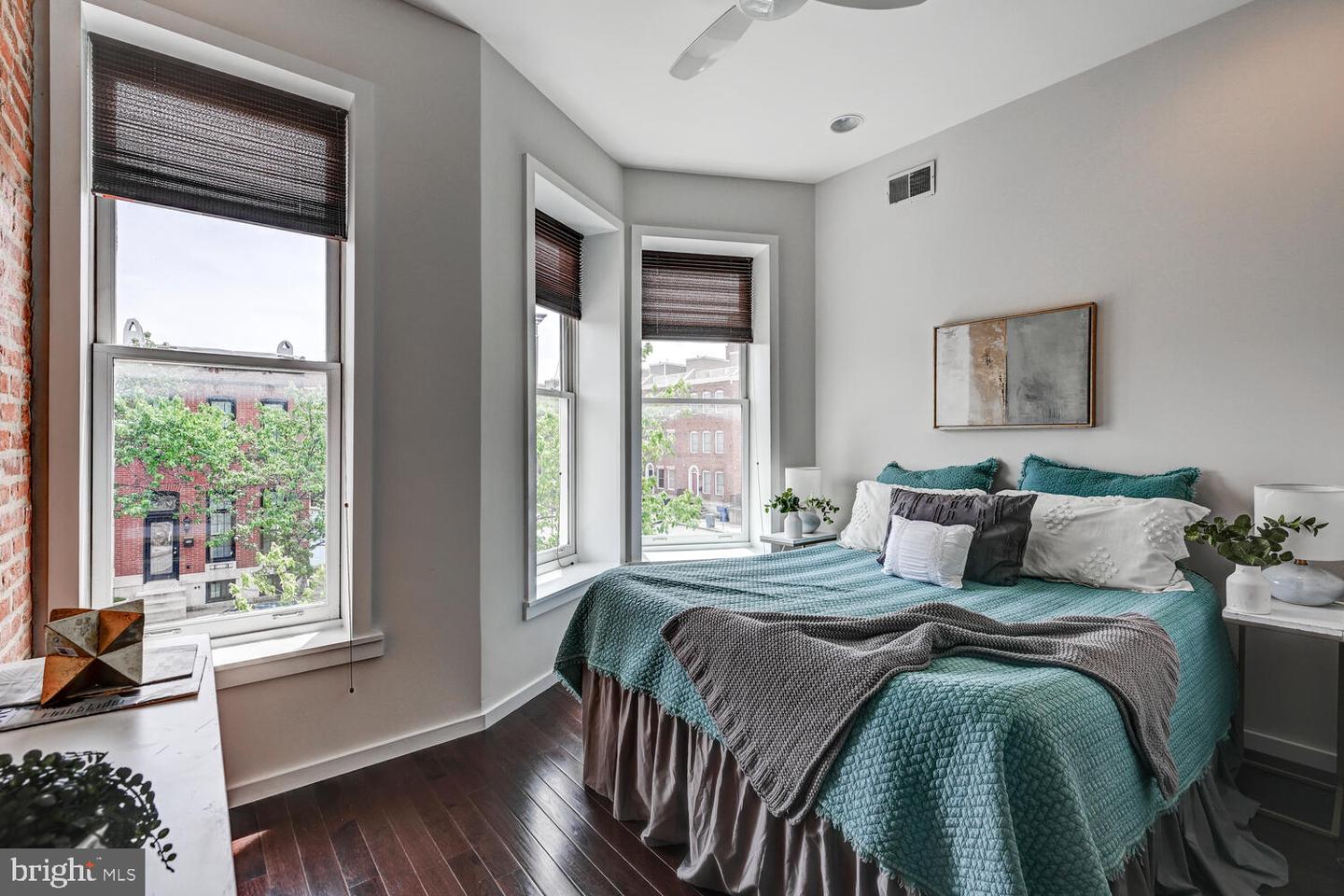 136 W Ostend St