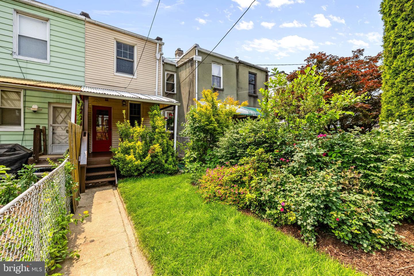 806 W 32nd St