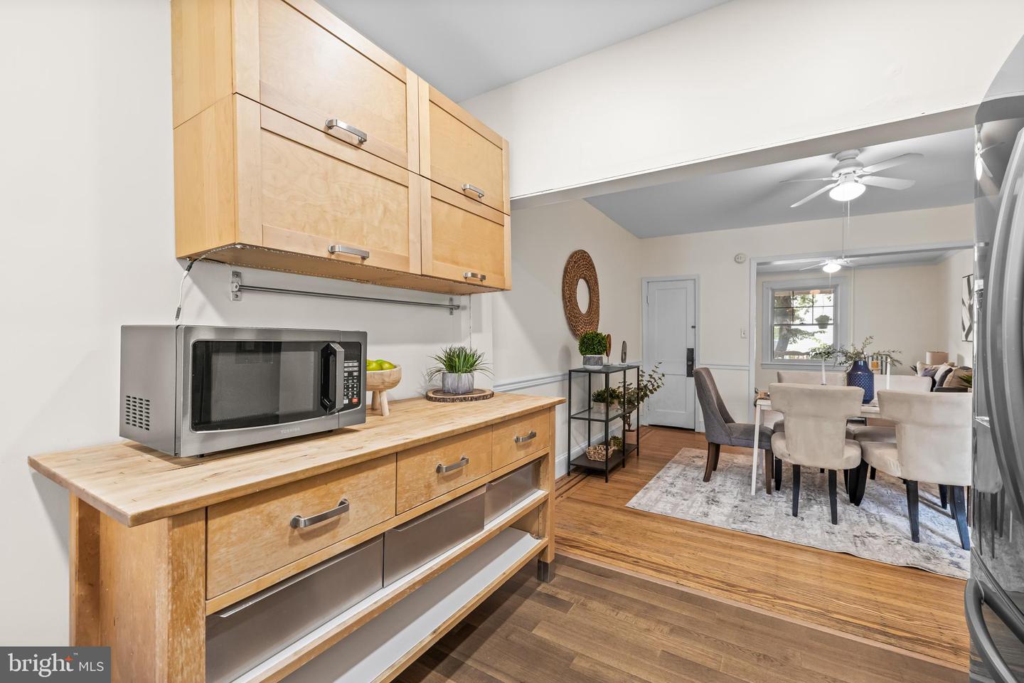 806 W 32nd St