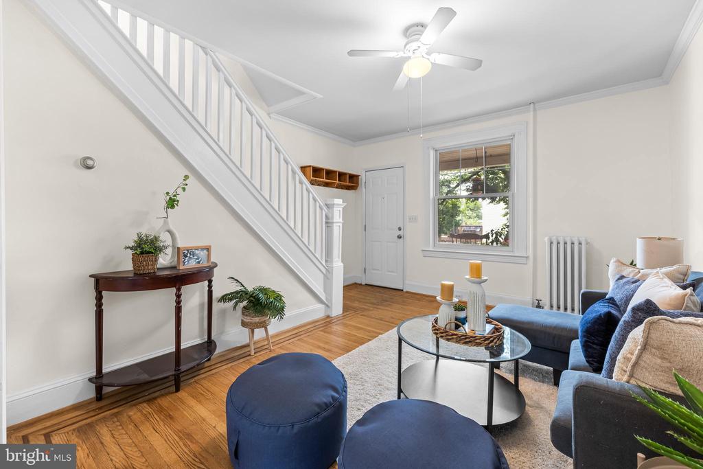 806 W 32nd St