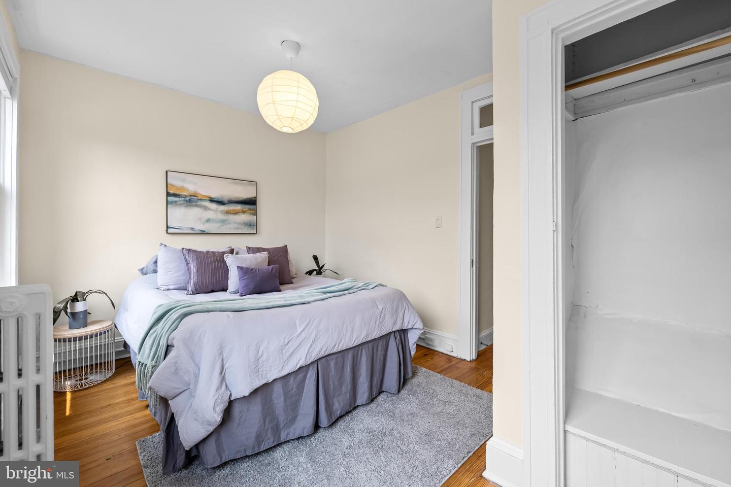 806 W 32nd St