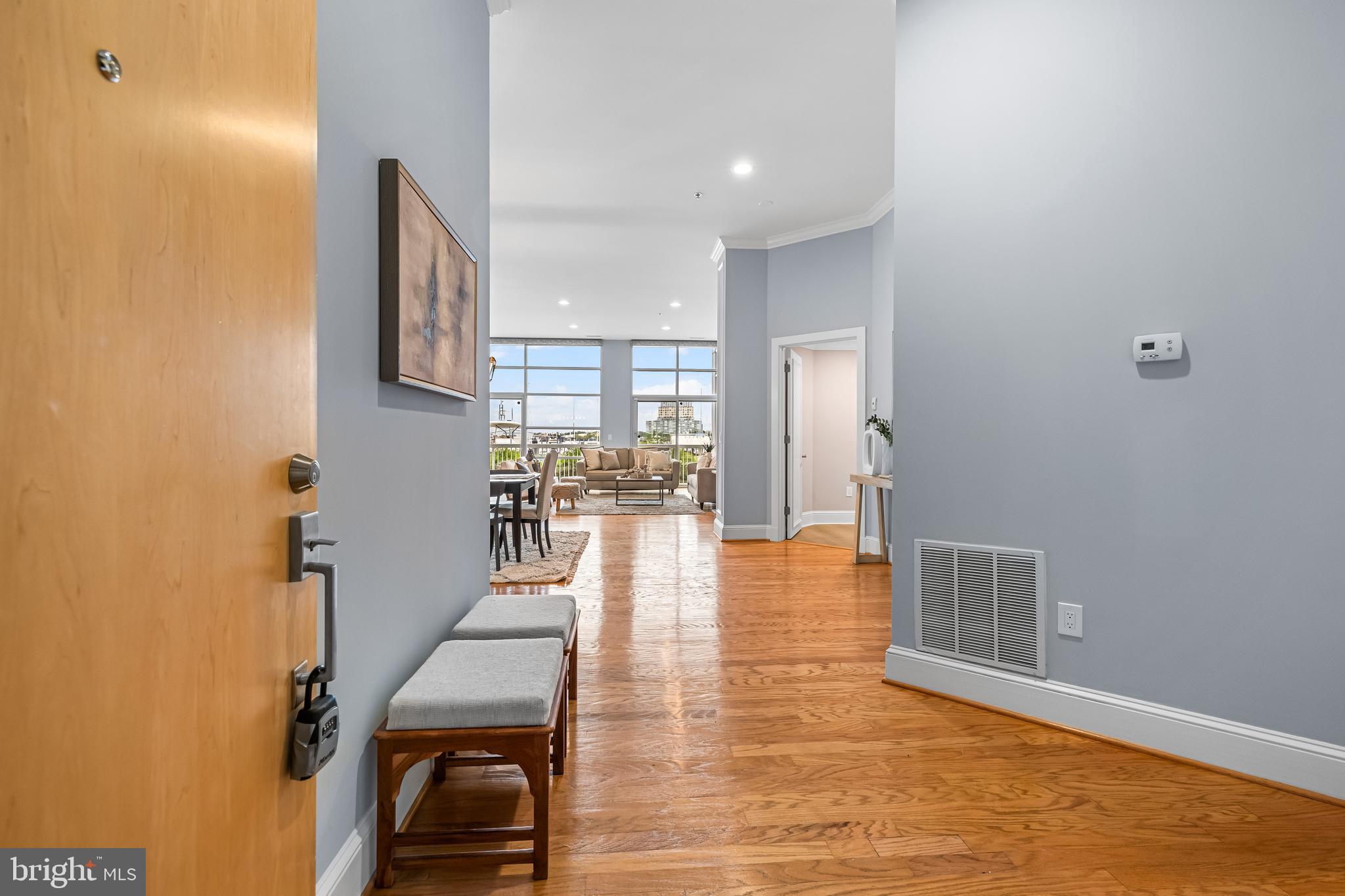 2772 Lighthouse Pt E #101