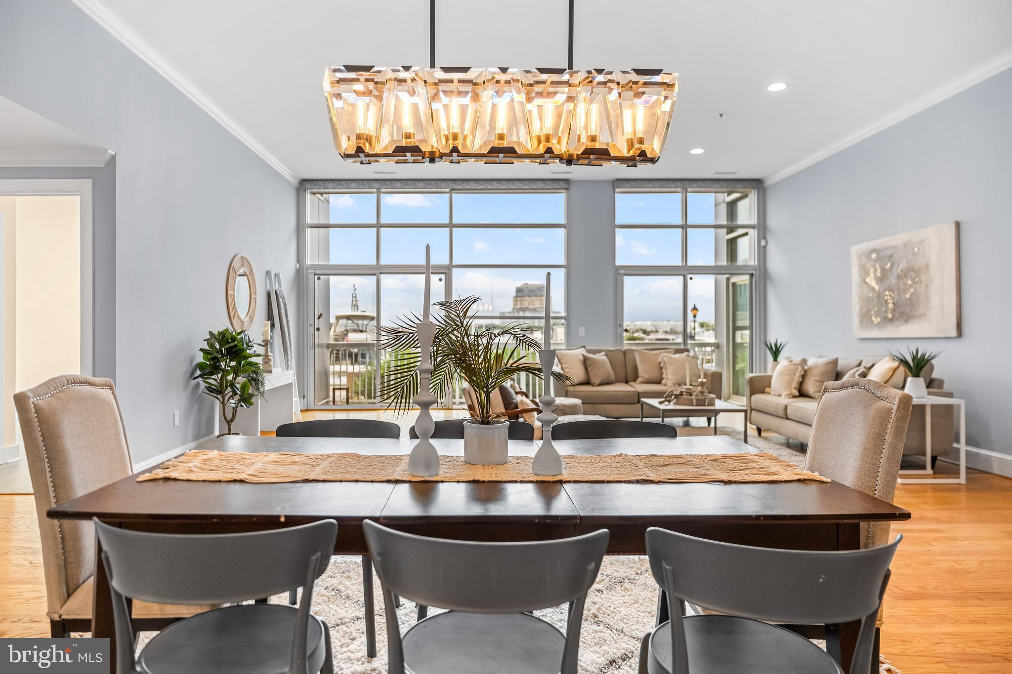 2772 Lighthouse Pt E #101