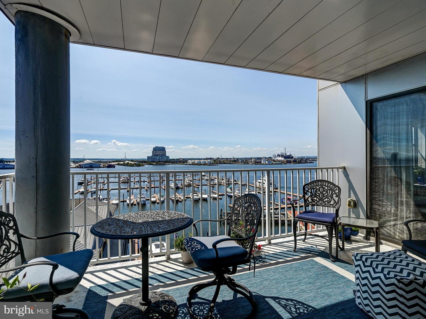 2702 Lighthouse Pt E #638