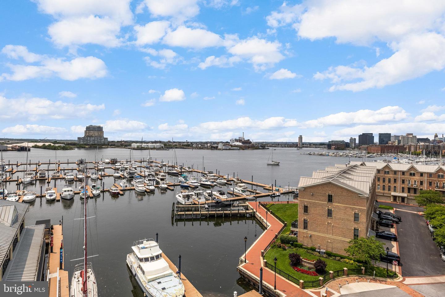 2702 Lighthouse Pt E #638