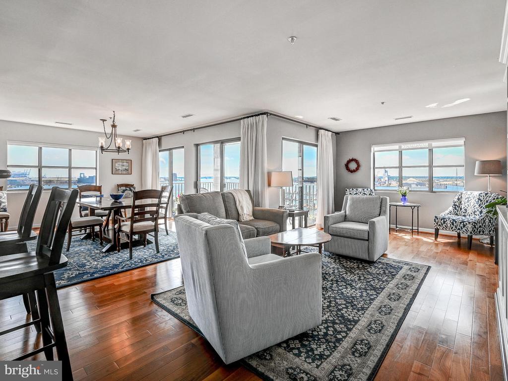 2702 Lighthouse Pt E #638