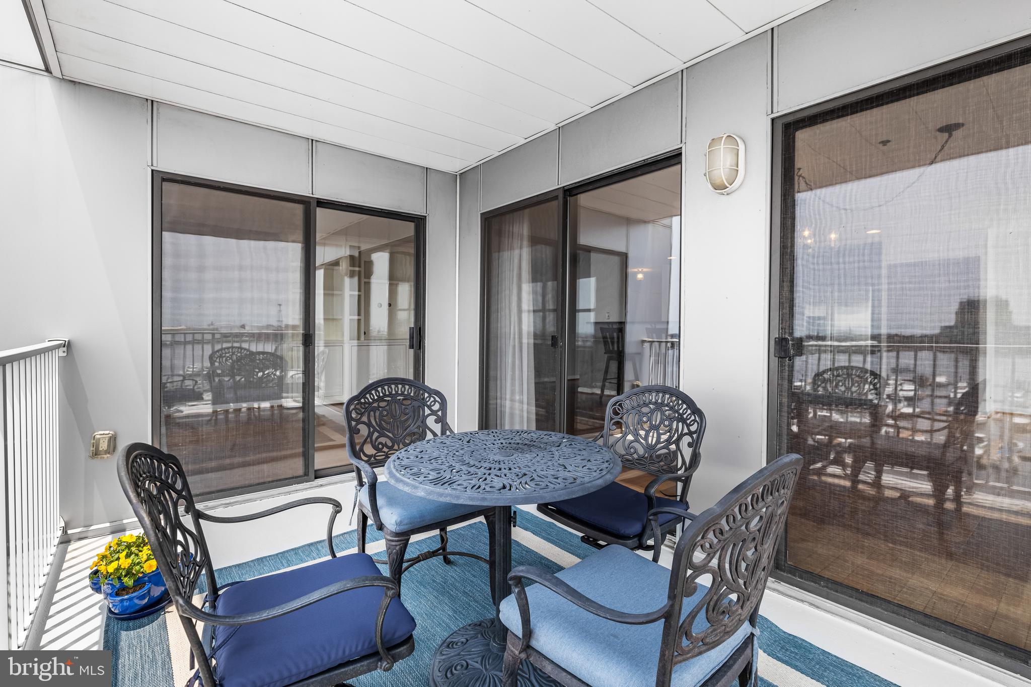 2702 Lighthouse Pt E #638