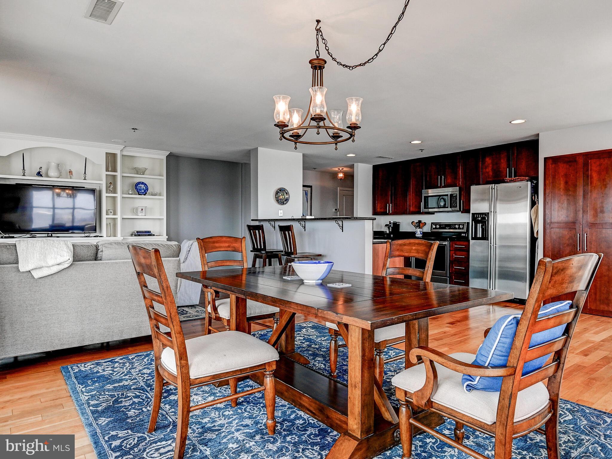 2702 Lighthouse Pt E #638