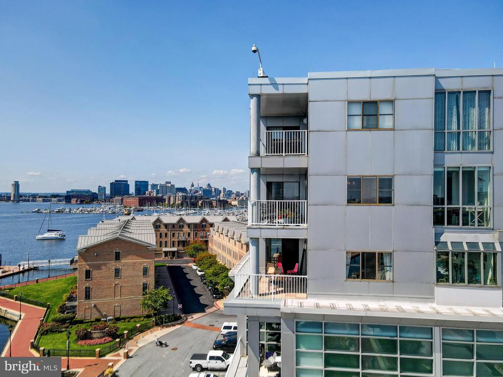 2702 Lighthouse Pt E #638