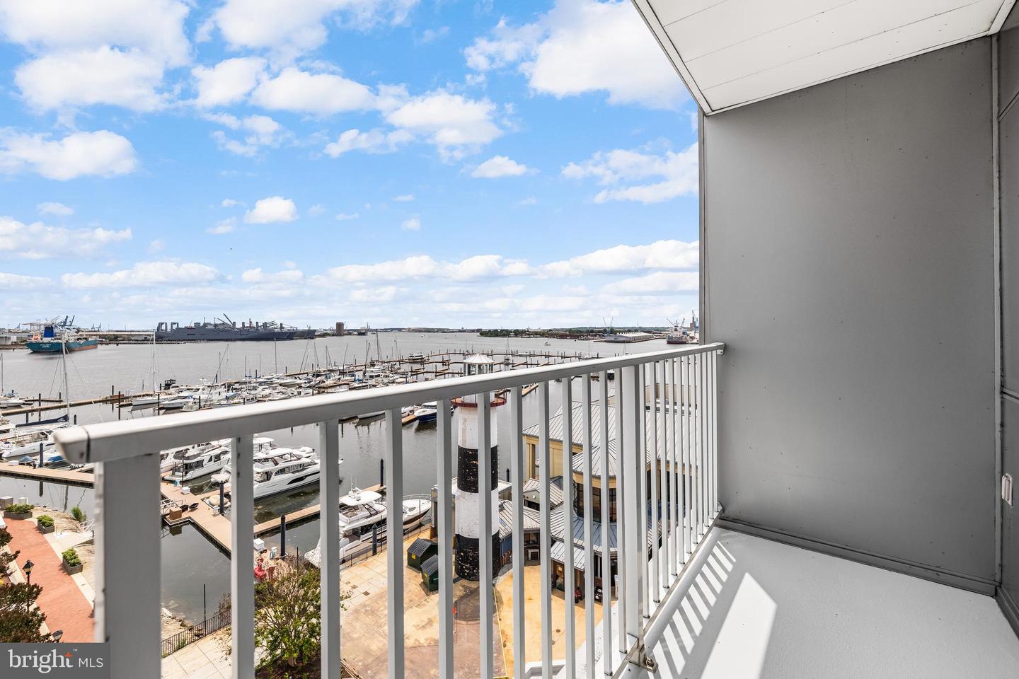 2702 Lighthouse Pt E #638