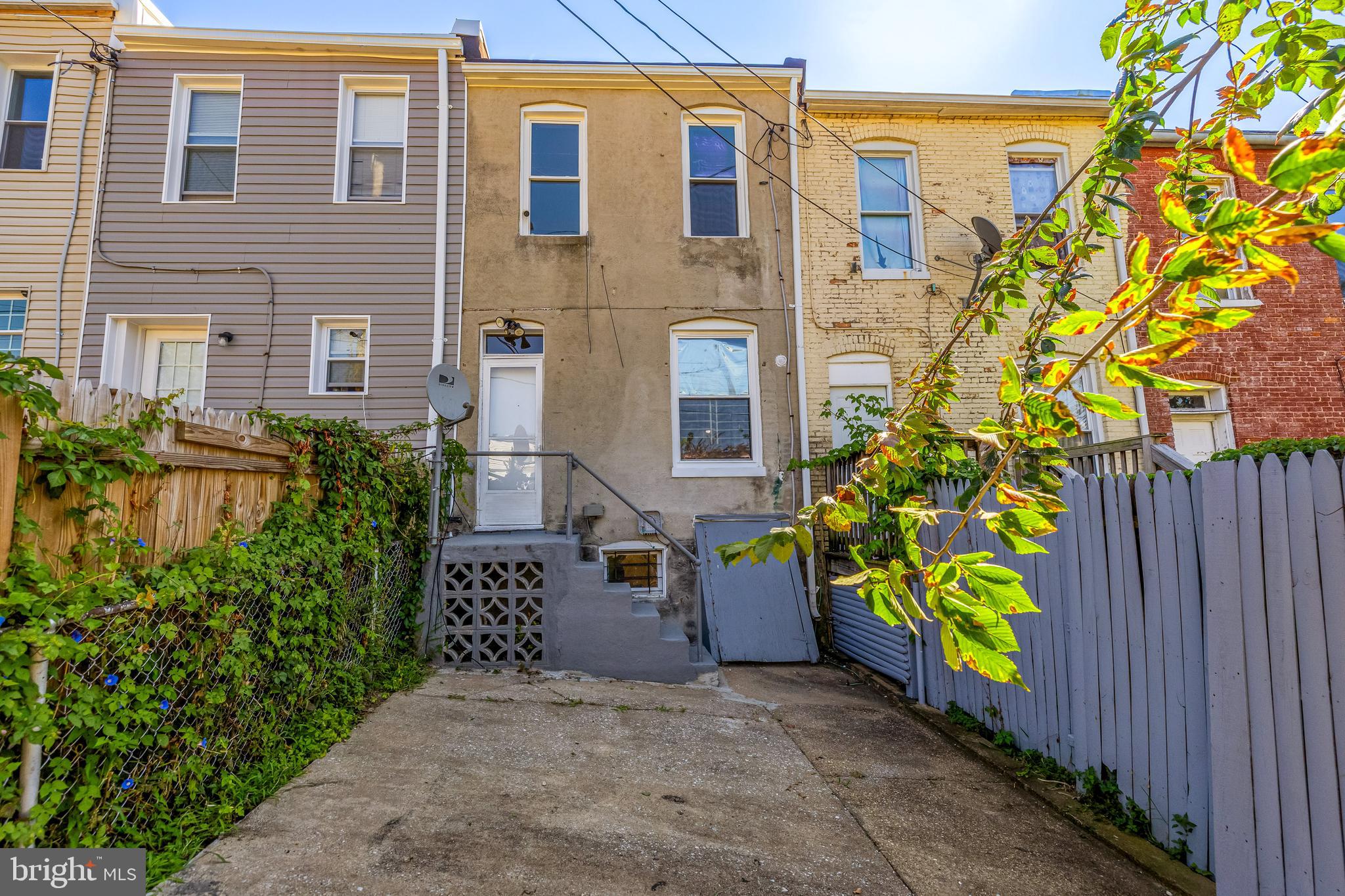 618 DENISON STREET