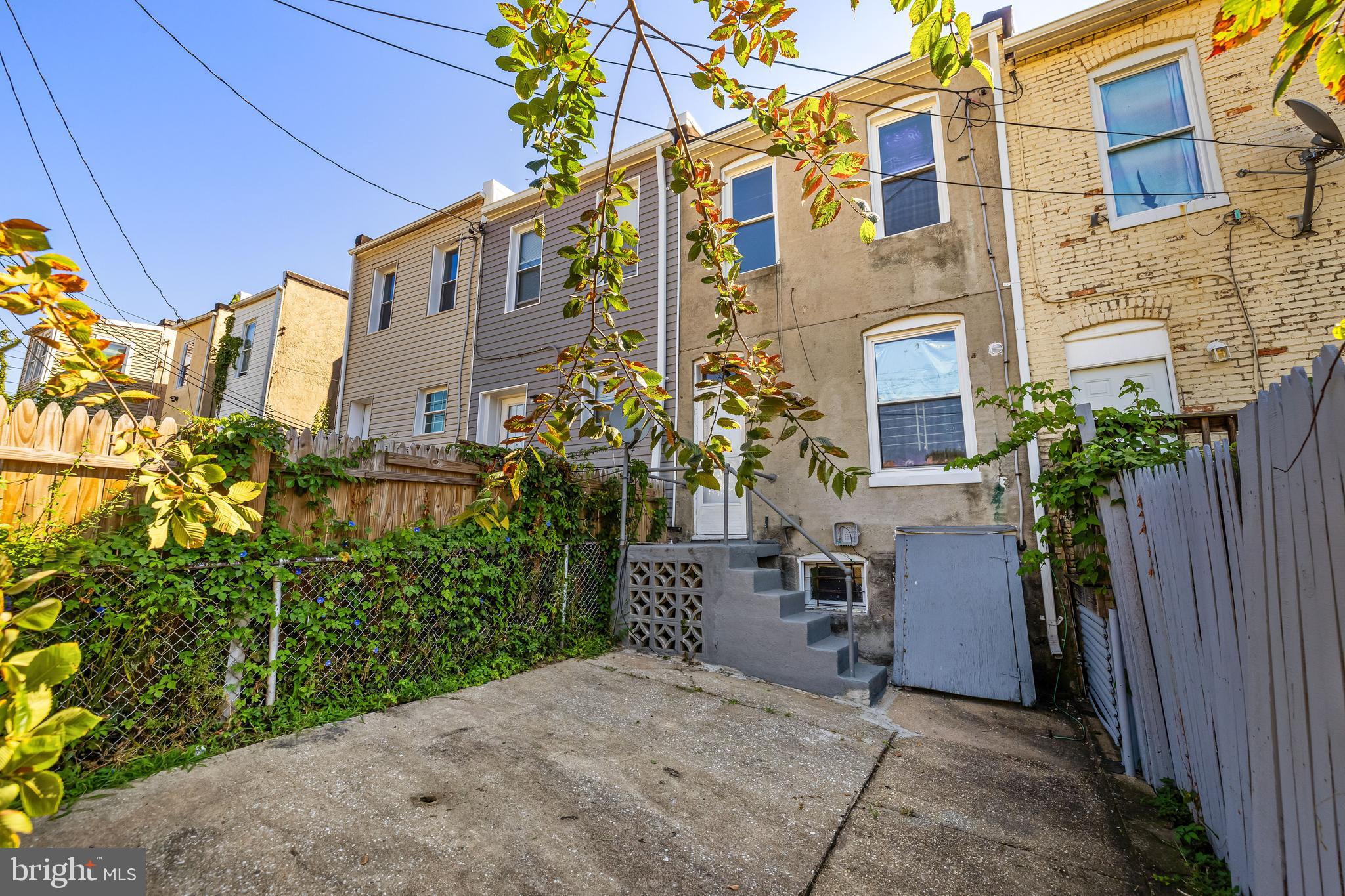 618 DENISON STREET
