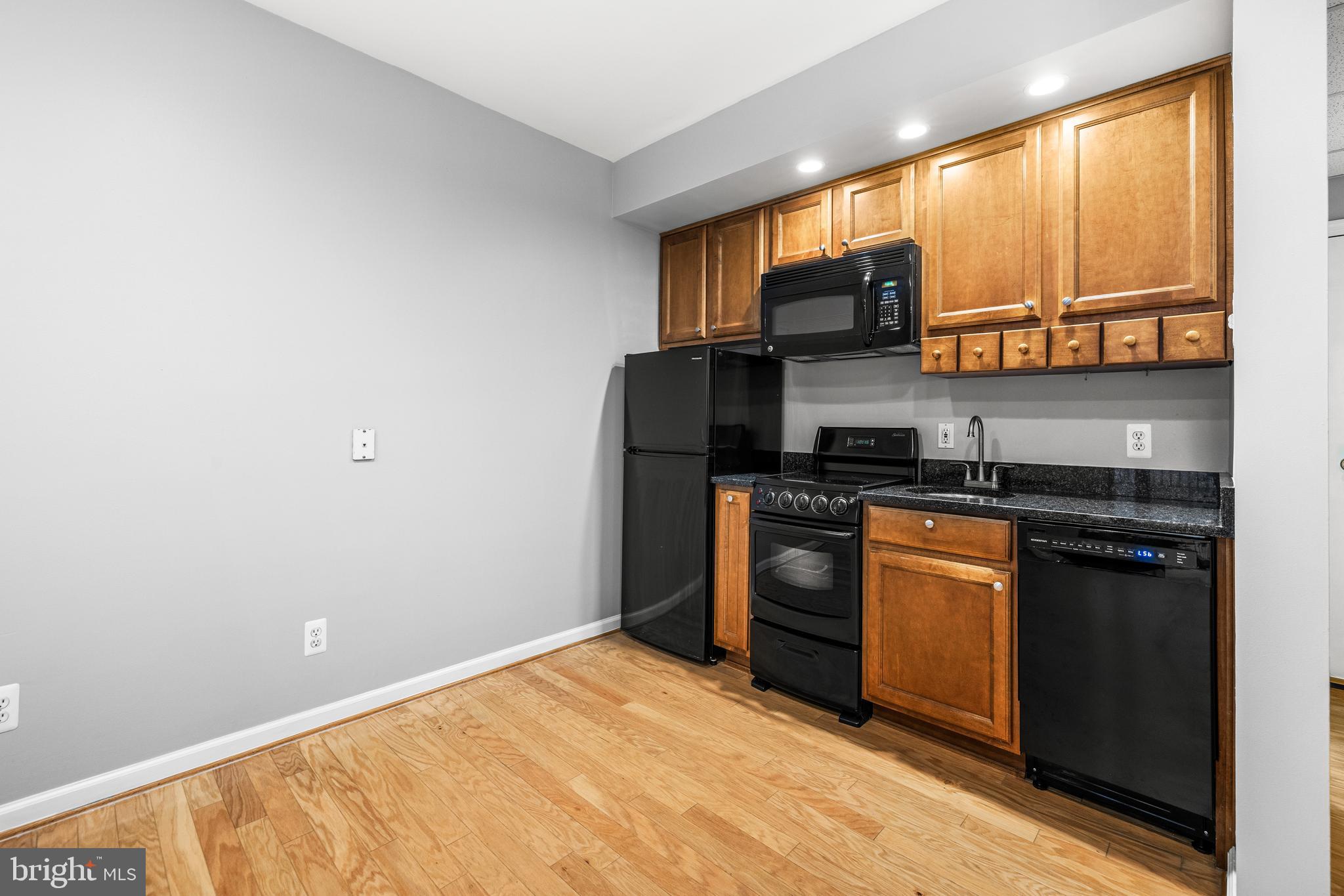 1000 FELL STREET 421