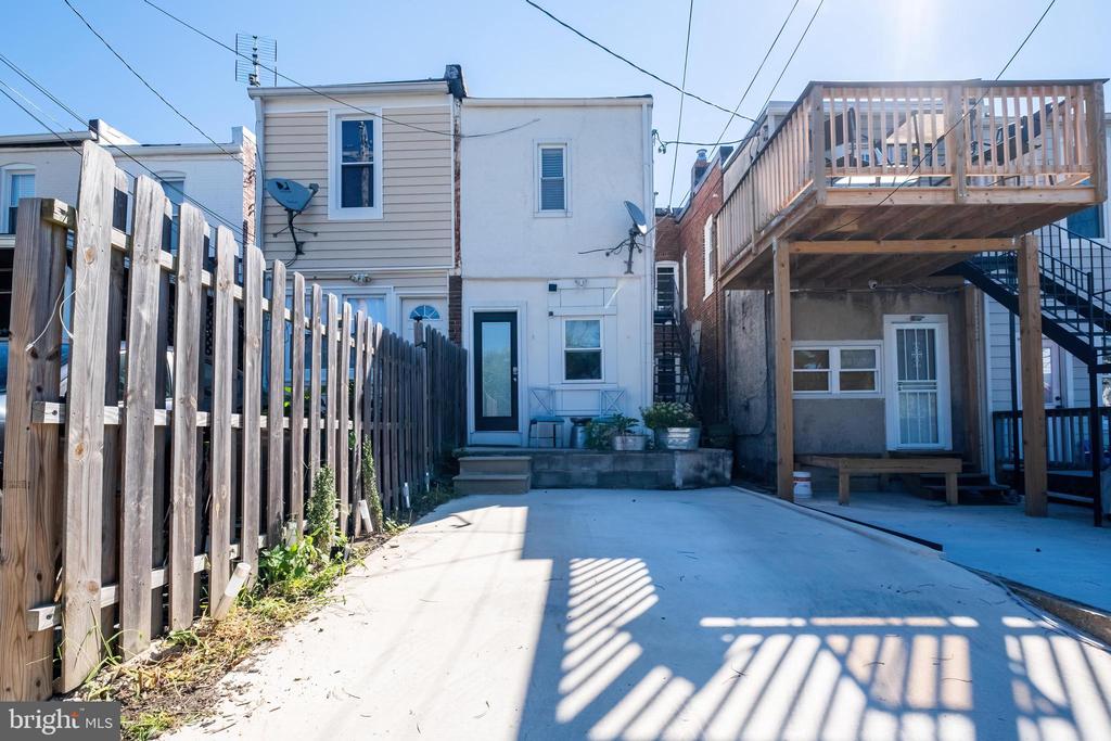 3452 ELM AVENUE 2