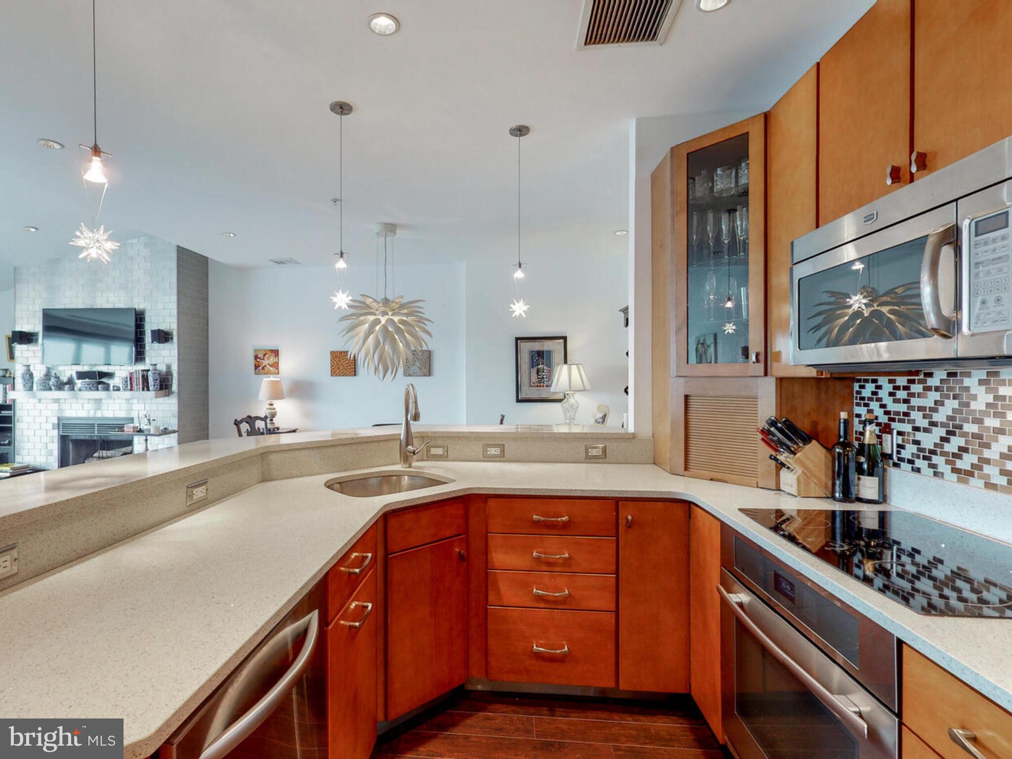 1000 FELL STREET 628