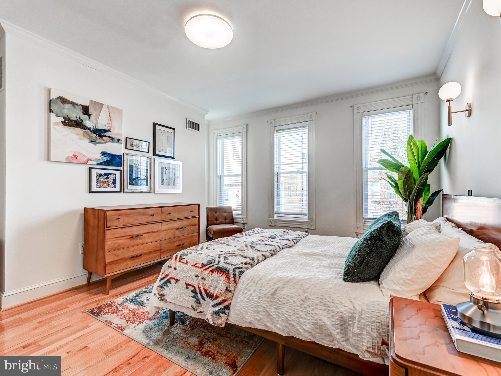 1013 S POTOMAC STREET