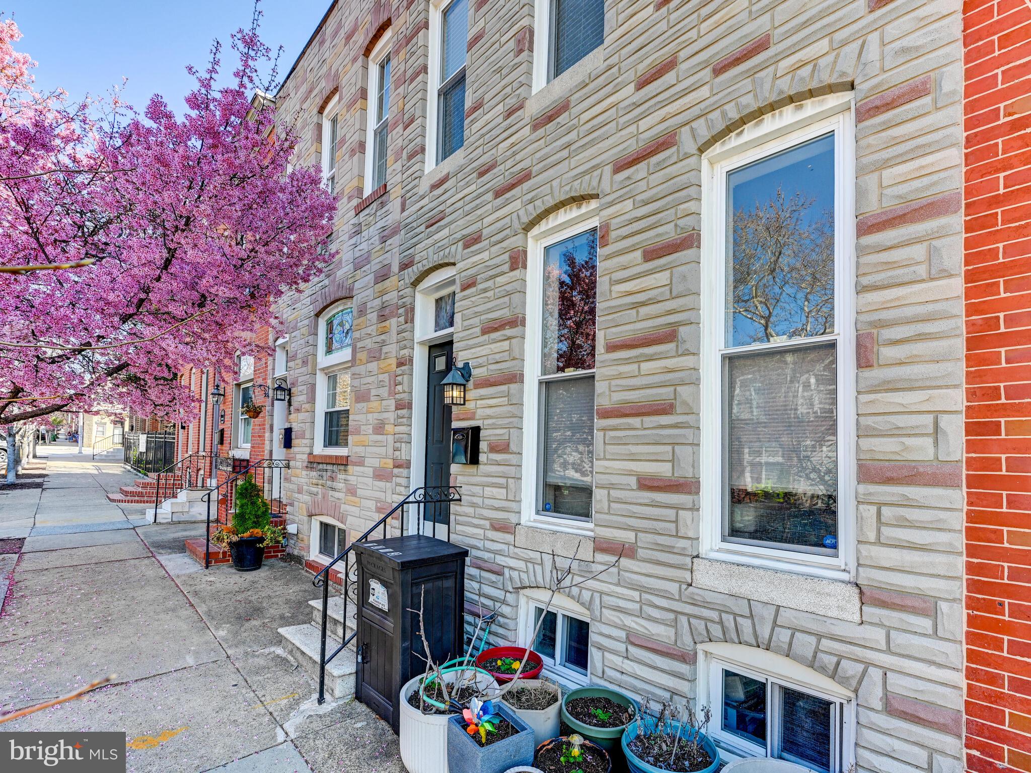 1013 S POTOMAC STREET