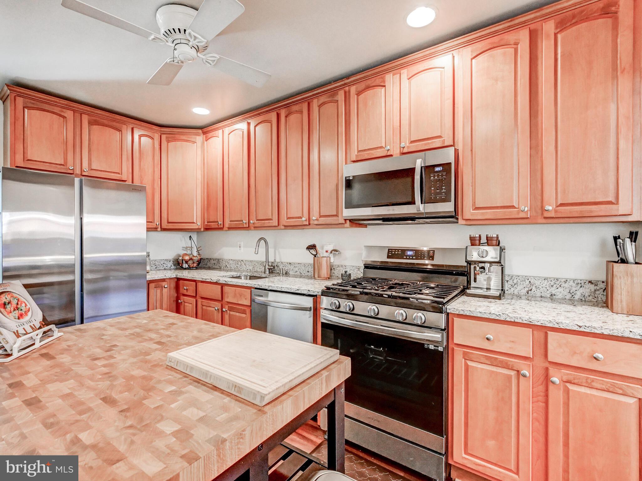 1013 S POTOMAC STREET