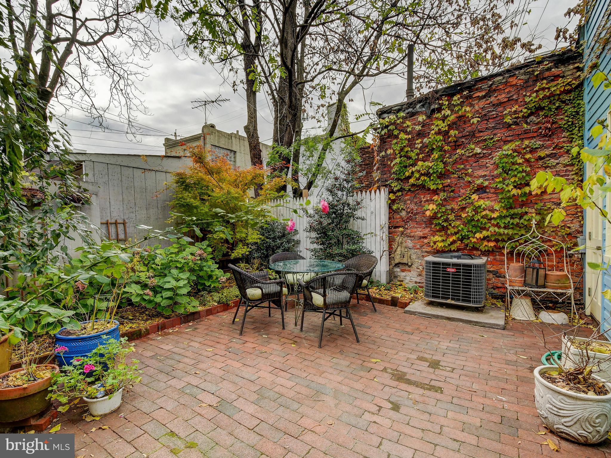 1627 ALICEANNA STREET