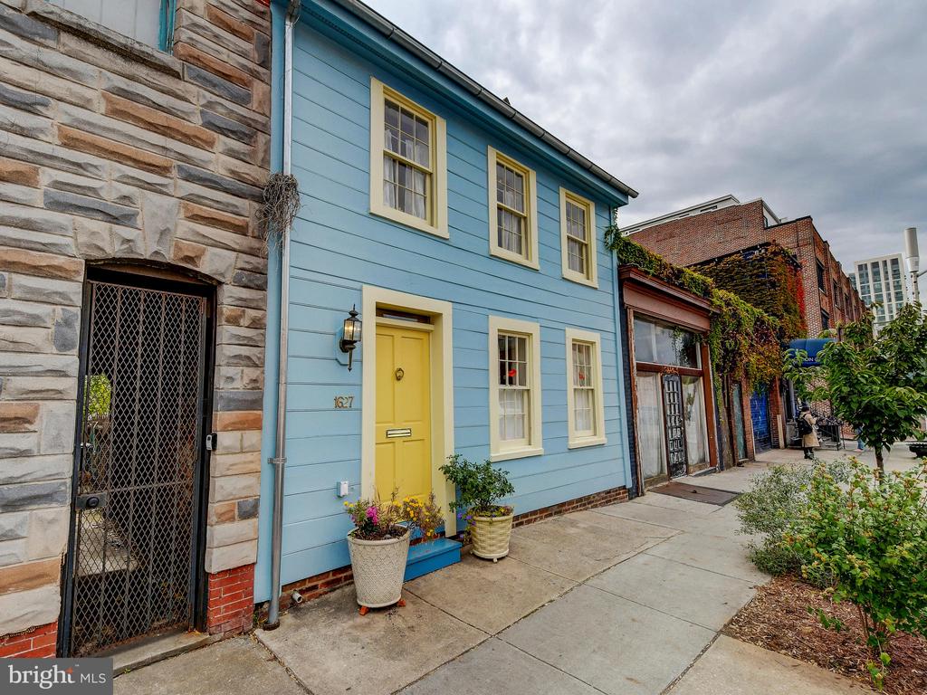 1627 ALICEANNA STREET