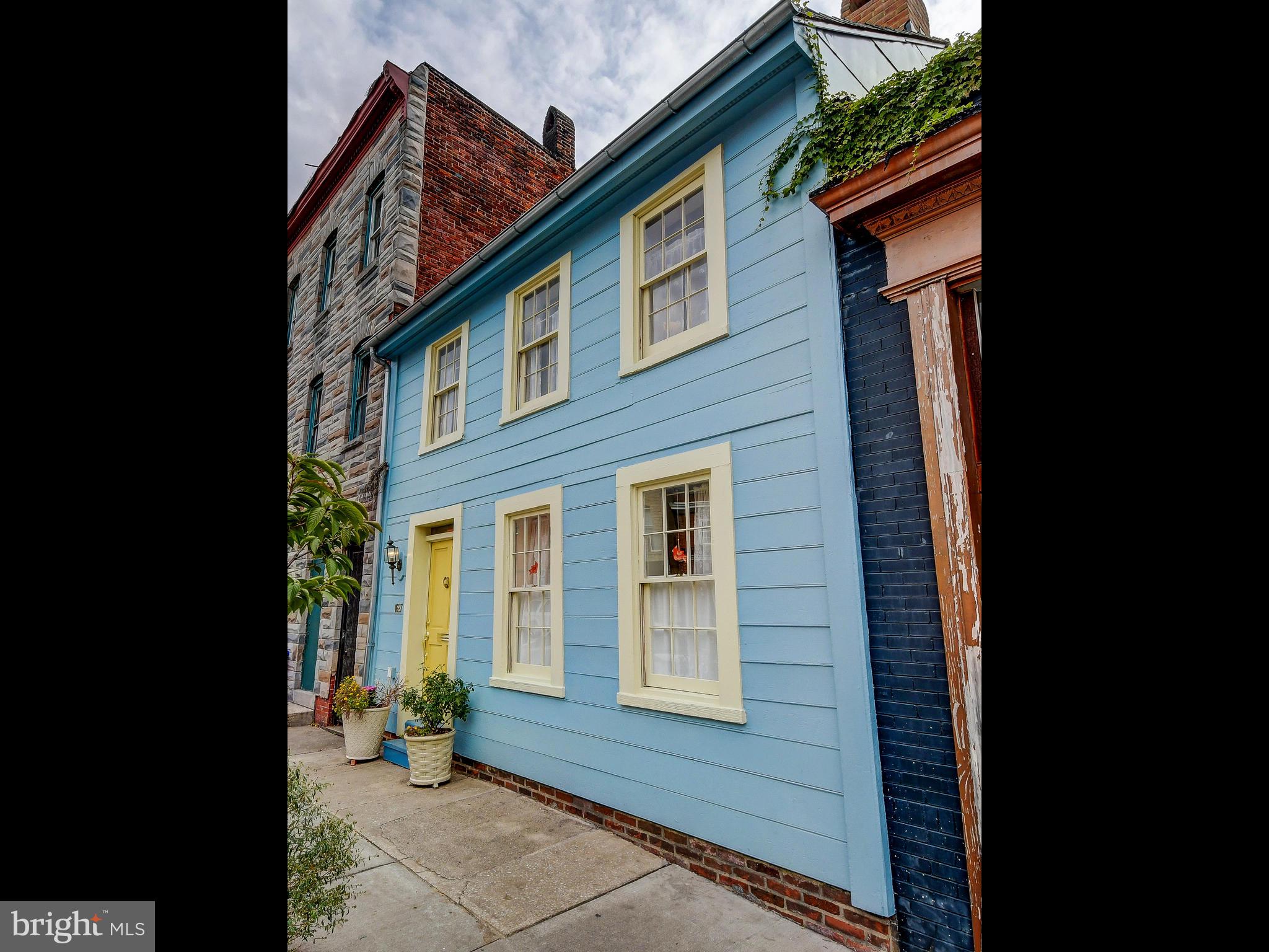 1627 ALICEANNA STREET